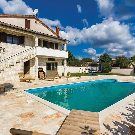 Apartment 2 Bedroom Amazing In