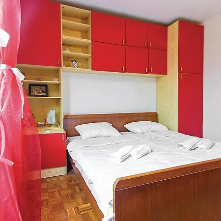 2 Bedroom Amazing In * Barban
