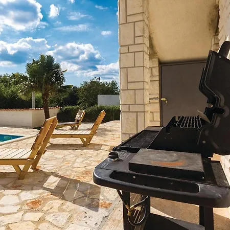 2 Bedroom Amazing In *