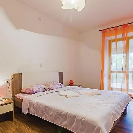 Apartment 2 Bedroom Amazing In